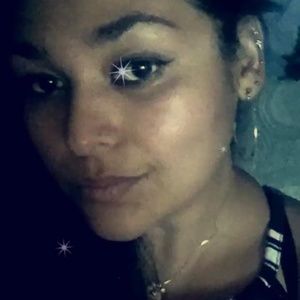 Meet your Posher, Cinthia